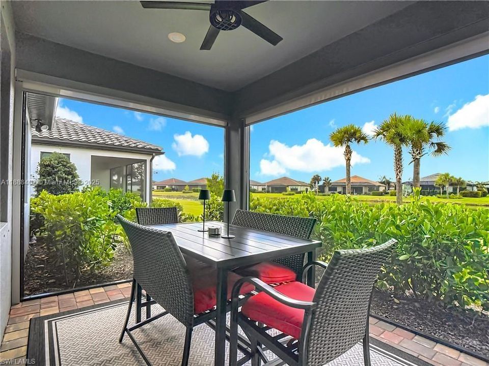 待售: $520,000 (2 贝兹, 2 浴室, 1670 平方英尺)