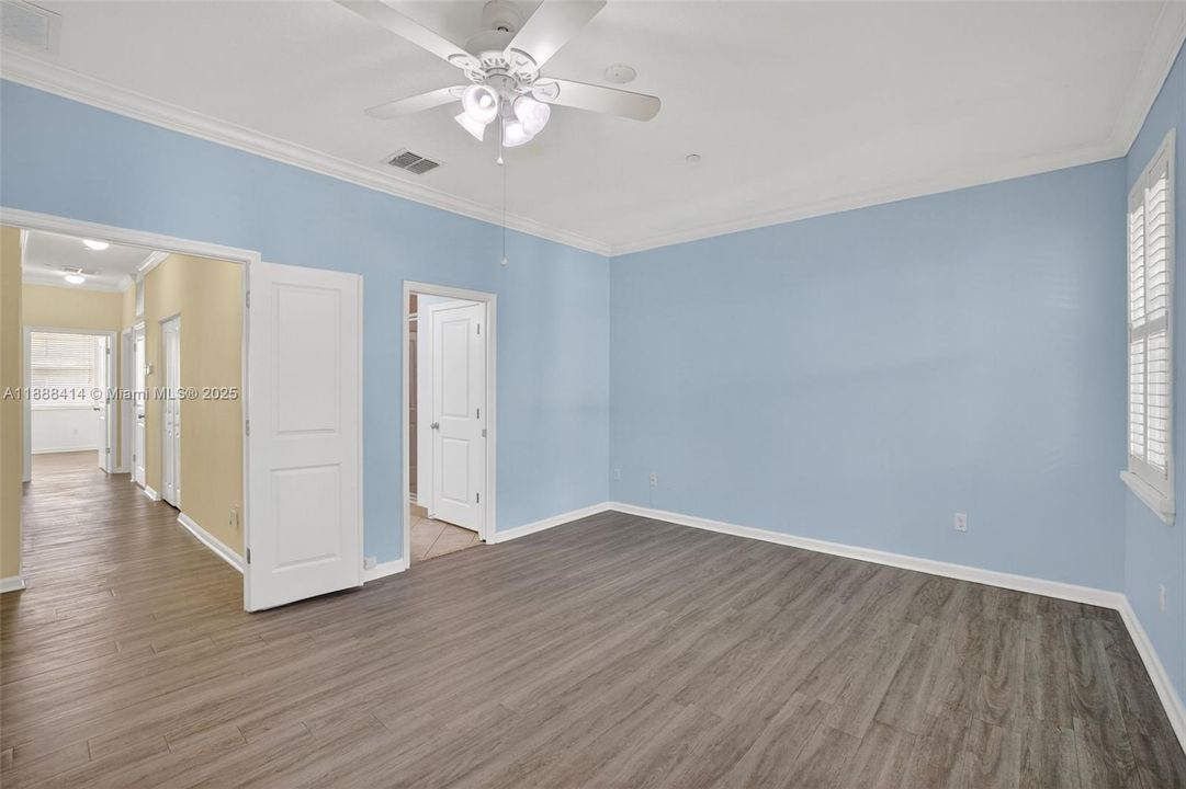 Под контрактом: $535,000 (3 спален, 2 ванн, 1334 Квадратных фут)