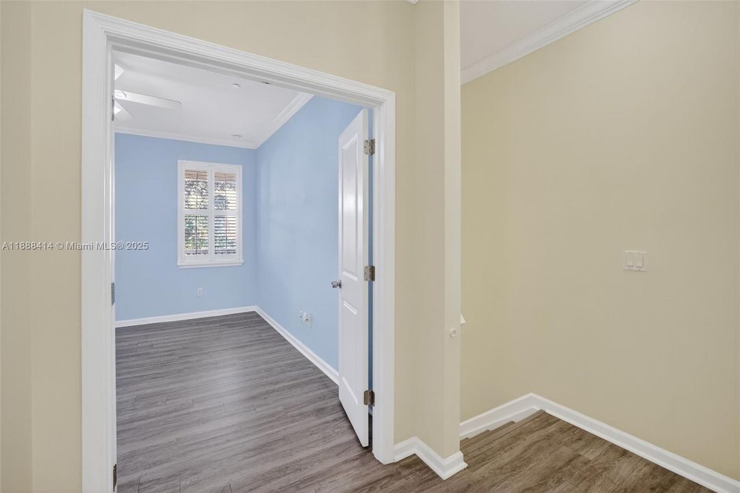 Под контрактом: $535,000 (3 спален, 2 ванн, 1334 Квадратных фут)