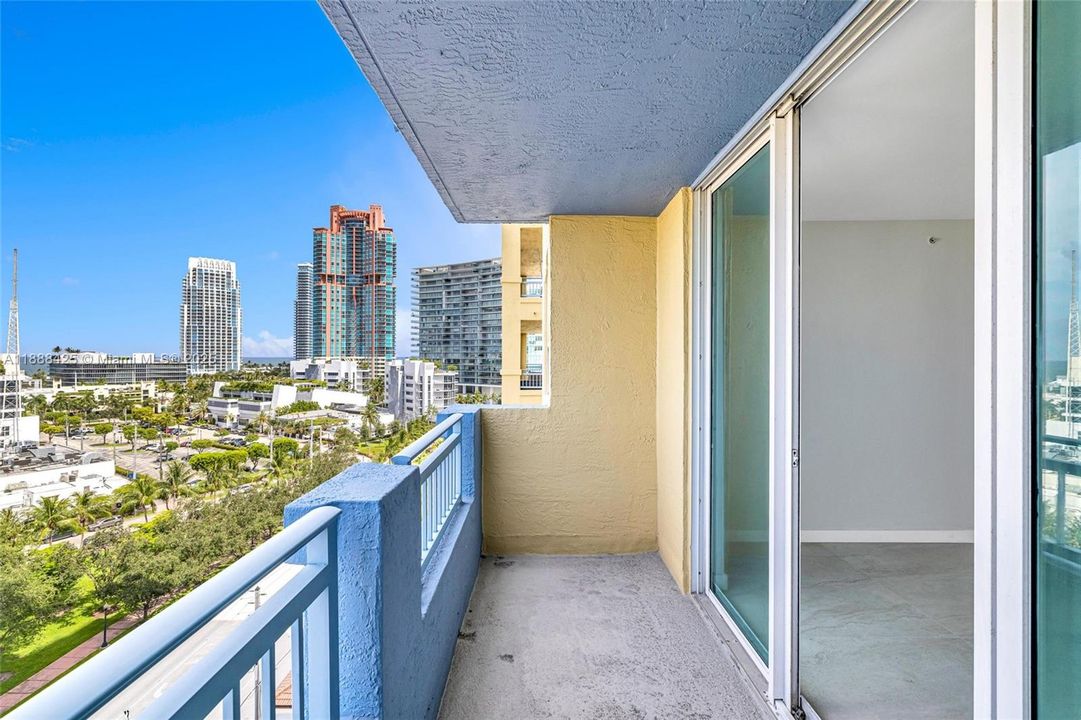 待售: $1,160,000 (2 贝兹, 2 浴室, 1080 平方英尺)