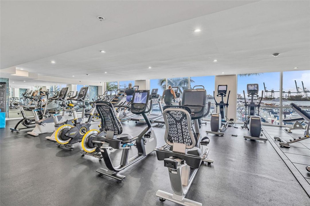 待售: $1,160,000 (2 贝兹, 2 浴室, 1080 平方英尺)