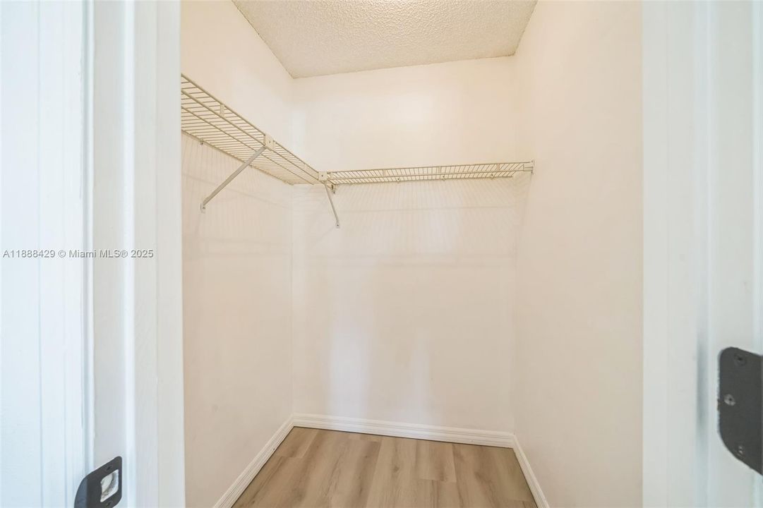 Activo con contrato: $279,900 (3 camas, 2 baños, 0 Pies cuadrados)