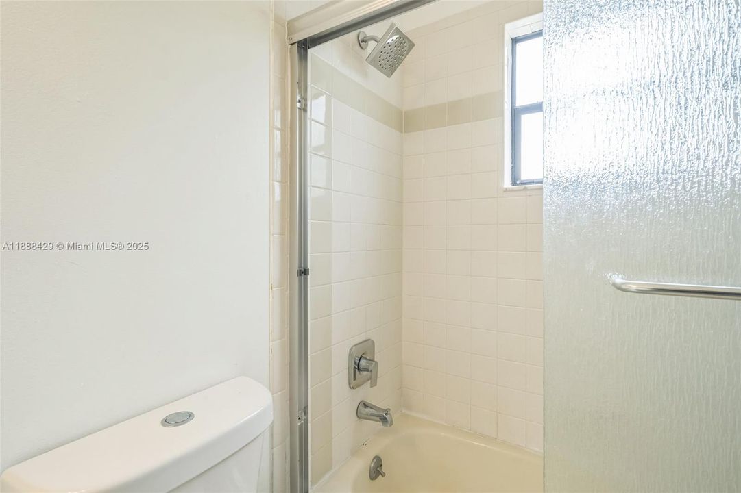 Activo con contrato: $279,900 (3 camas, 2 baños, 0 Pies cuadrados)