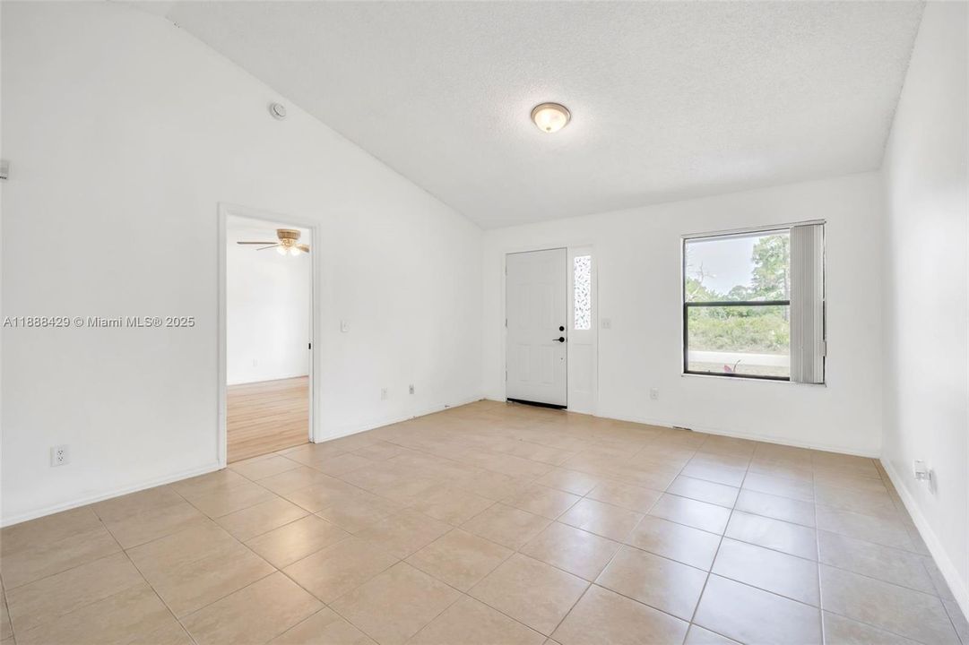 Activo con contrato: $279,900 (3 camas, 2 baños, 0 Pies cuadrados)