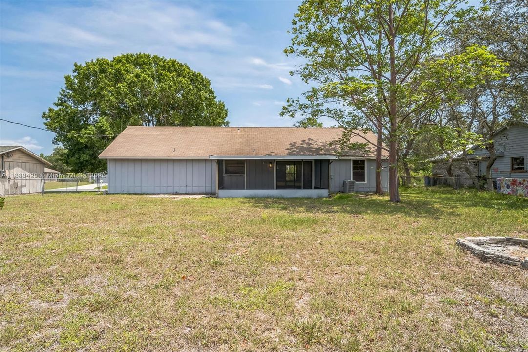 Activo con contrato: $279,900 (3 camas, 2 baños, 0 Pies cuadrados)