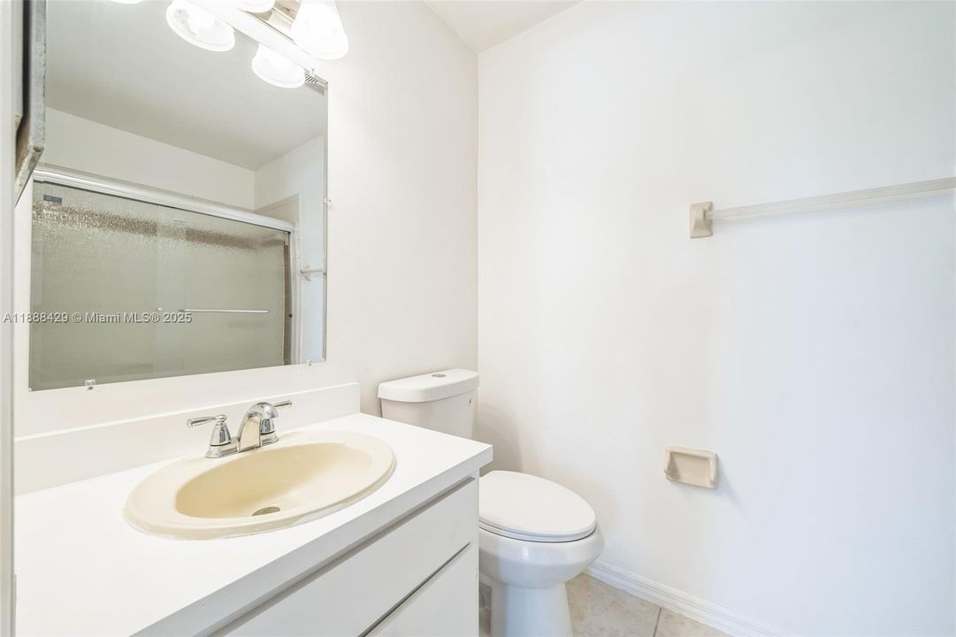 Activo con contrato: $279,900 (3 camas, 2 baños, 0 Pies cuadrados)