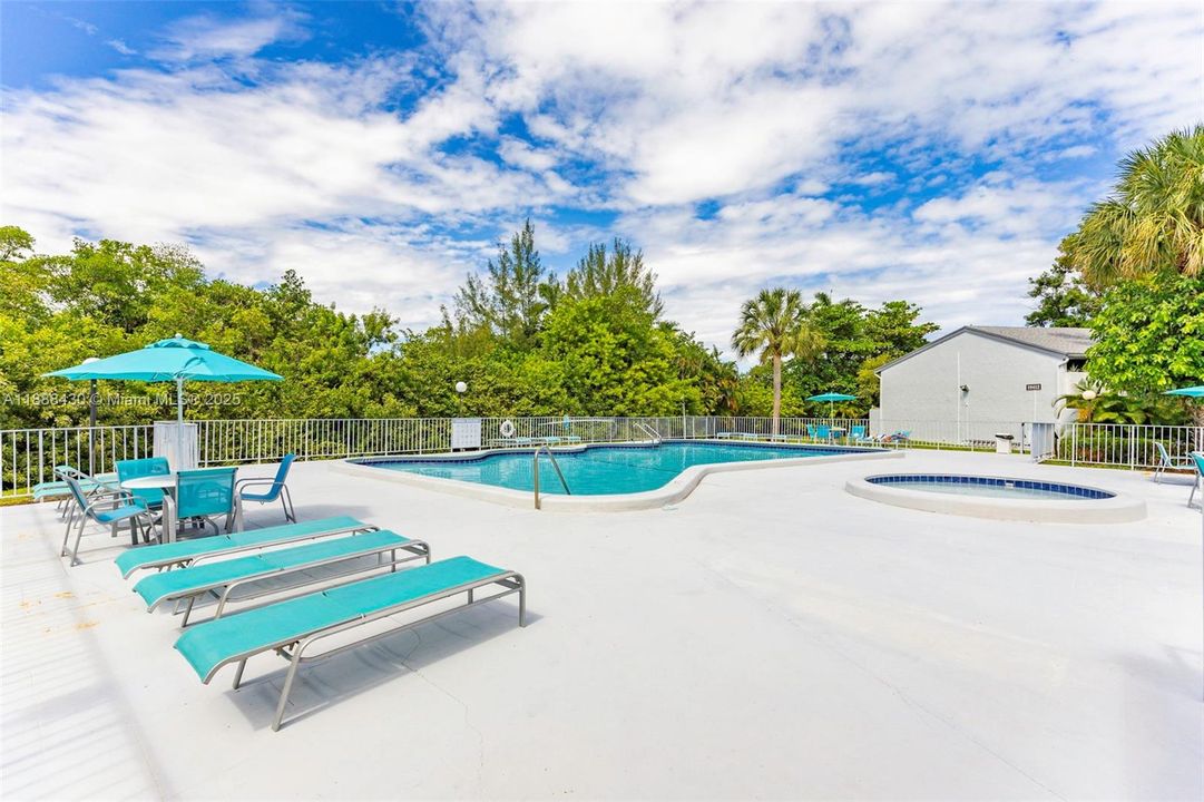 For Sale: $420,000 (3 beds, 2 baths, 1688 Square Feet)