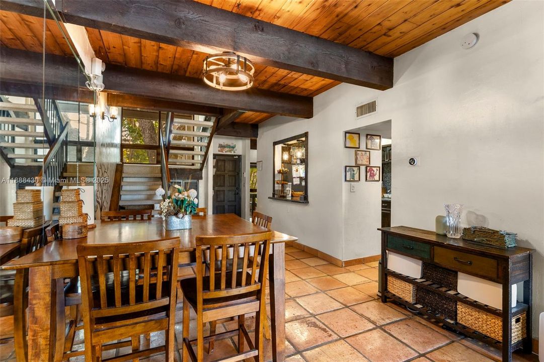 For Sale: $420,000 (3 beds, 2 baths, 1688 Square Feet)