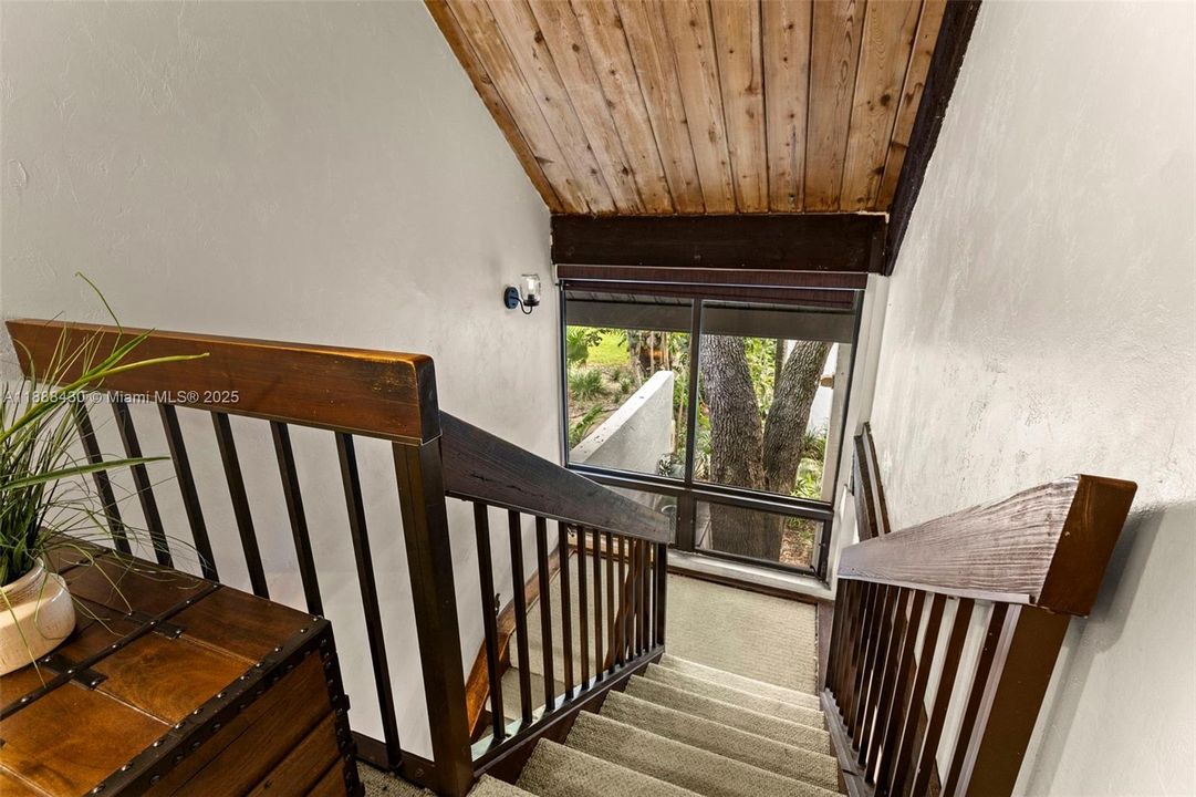 For Sale: $420,000 (3 beds, 2 baths, 1688 Square Feet)