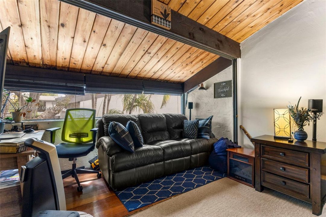 For Sale: $420,000 (3 beds, 2 baths, 1688 Square Feet)