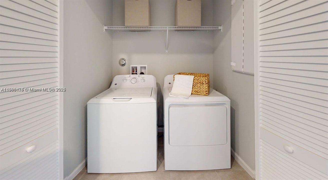 出租: $2,901 (2 贝兹, 2 浴室, 1510 平方英尺)