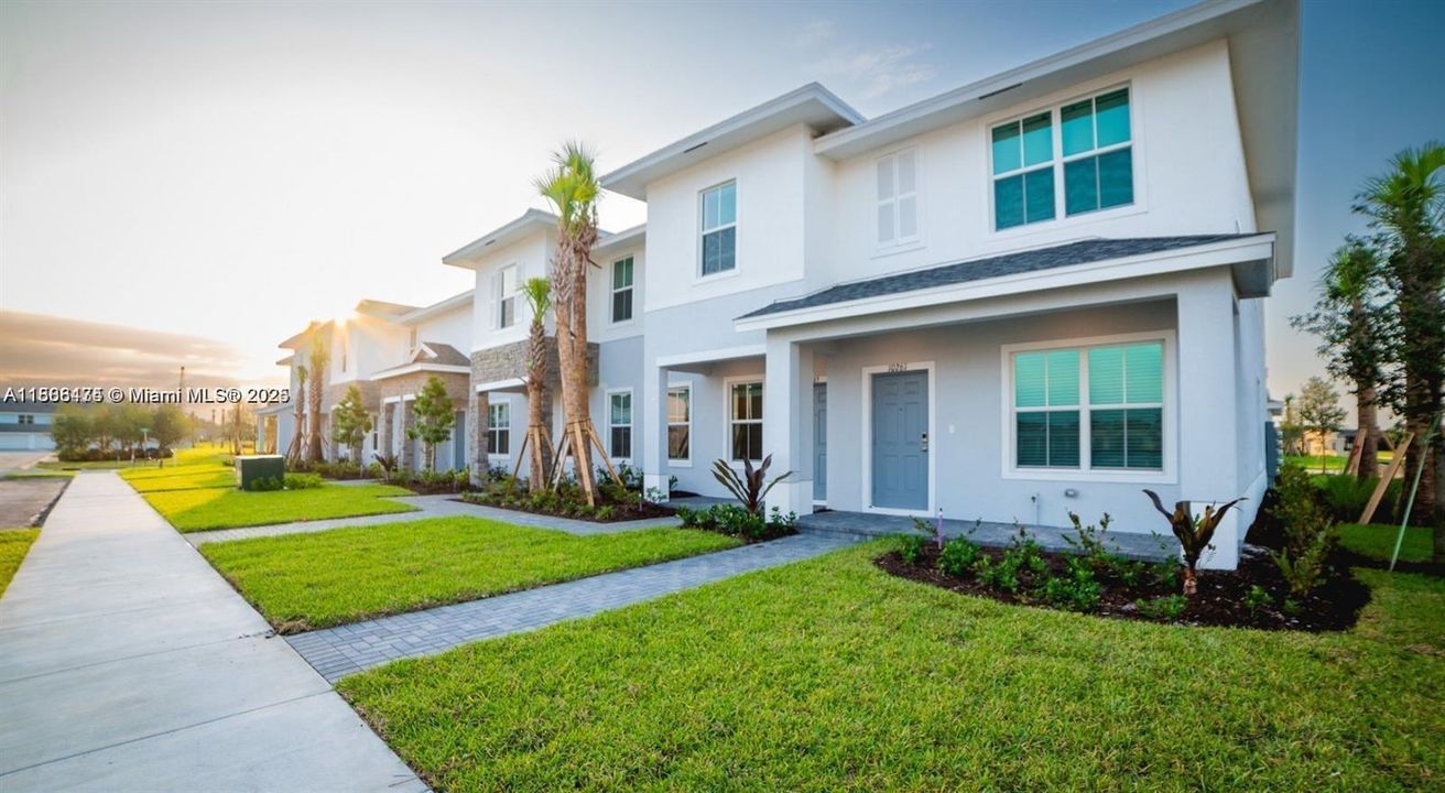 出租: $2,901 (2 贝兹, 2 浴室, 1510 平方英尺)