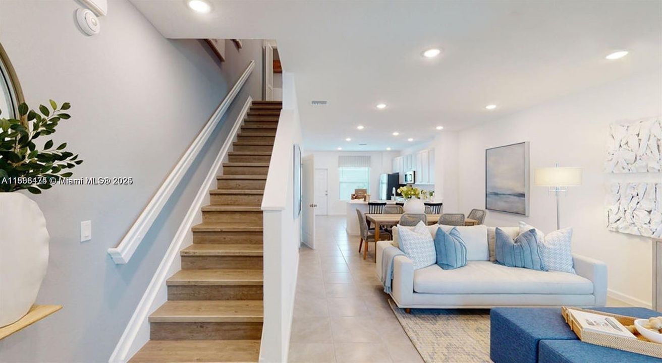 出租: $2,901 (2 贝兹, 2 浴室, 1510 平方英尺)