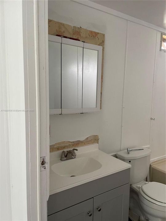 En Suite Bath Master