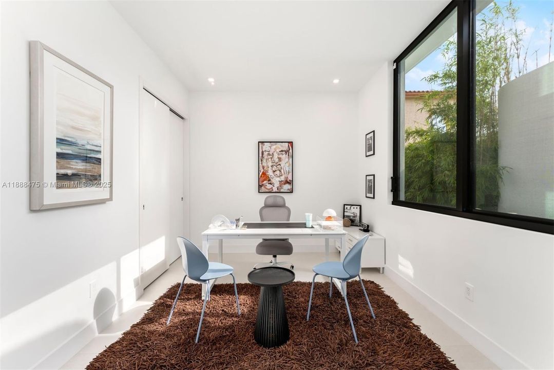 For Sale: $10,770,000 (5 beds, 6 baths, 4875 Square Feet)