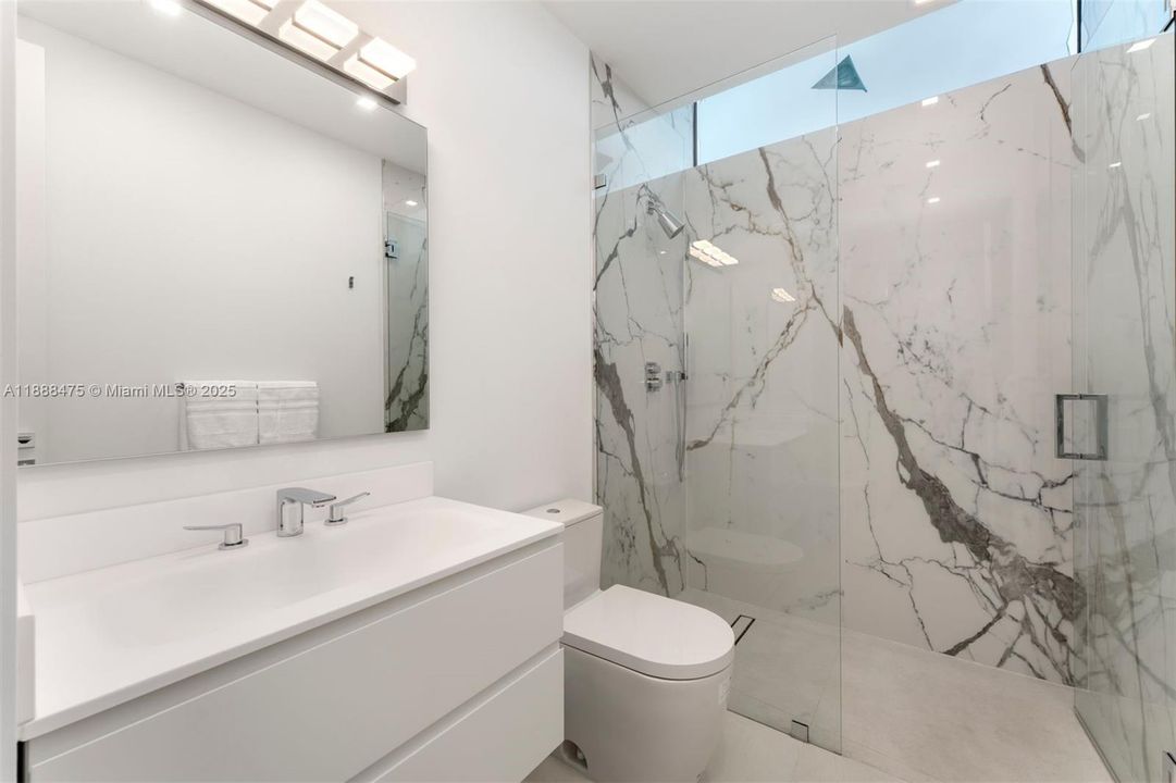 For Sale: $10,770,000 (5 beds, 6 baths, 4875 Square Feet)