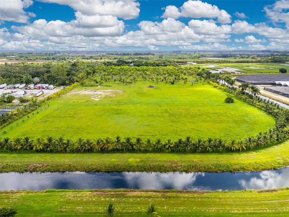 For Sale: $1,234,980 (4.57 acres)