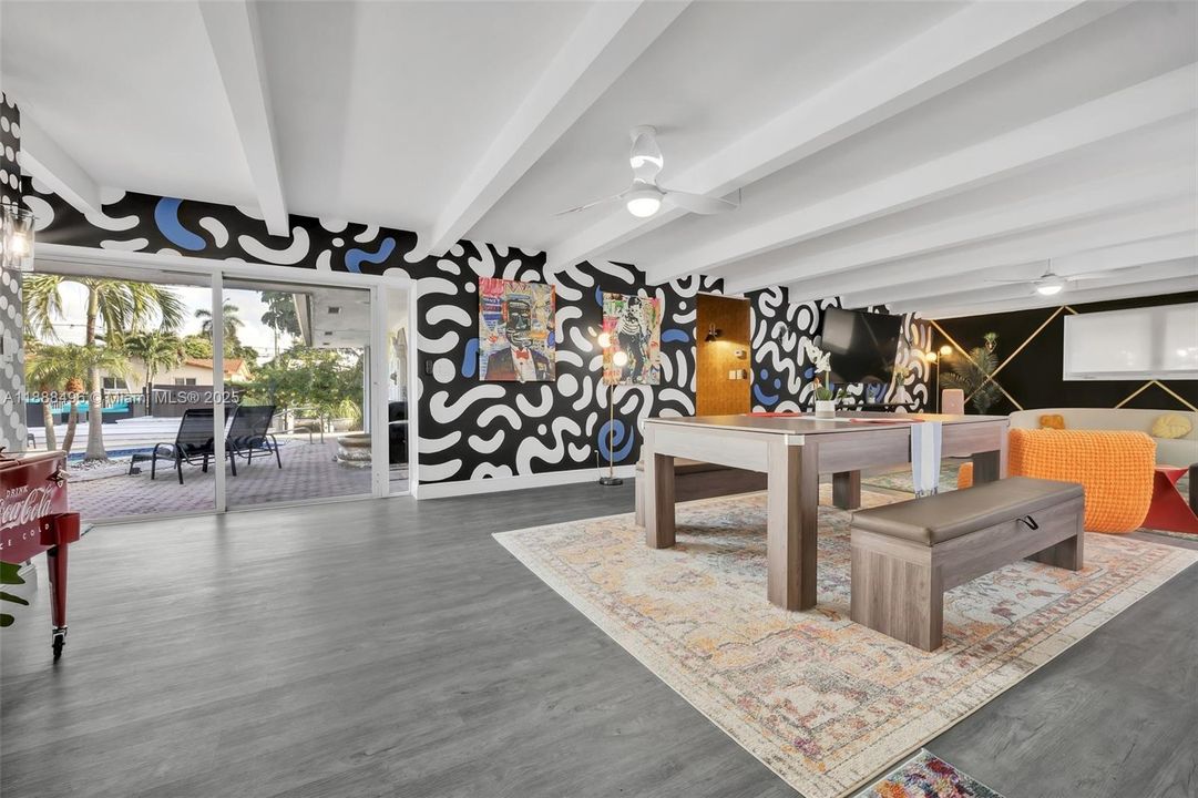 For Sale: $1,200,000 (4 beds, 3 baths, 2098 Square Feet)