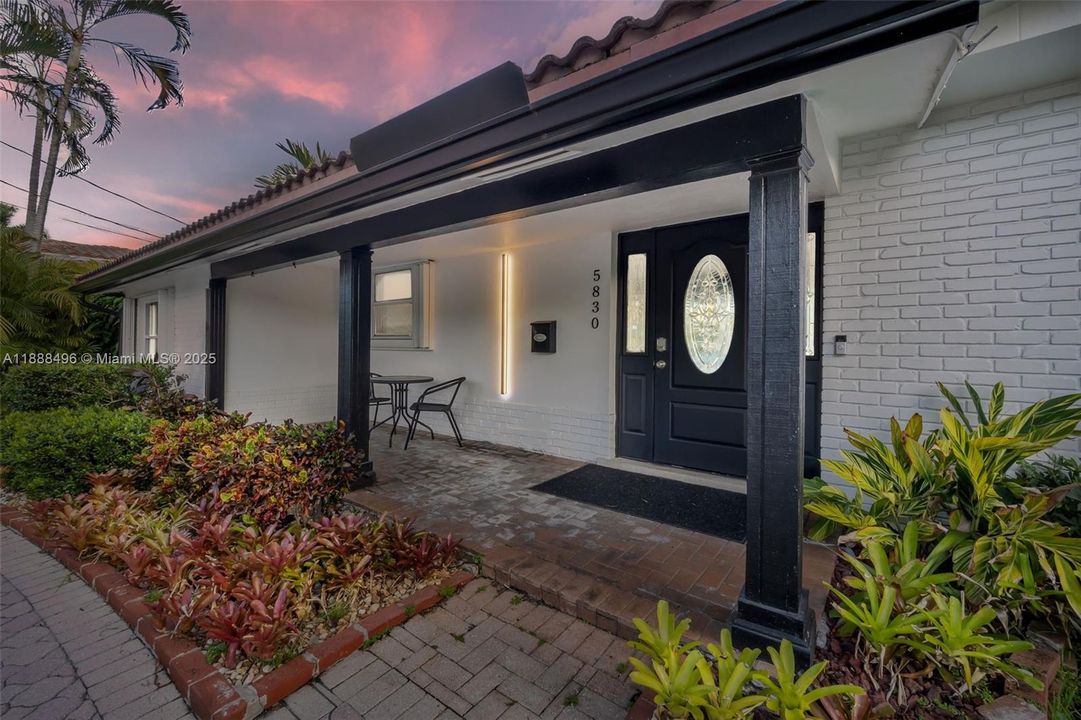 For Sale: $1,200,000 (4 beds, 3 baths, 2098 Square Feet)