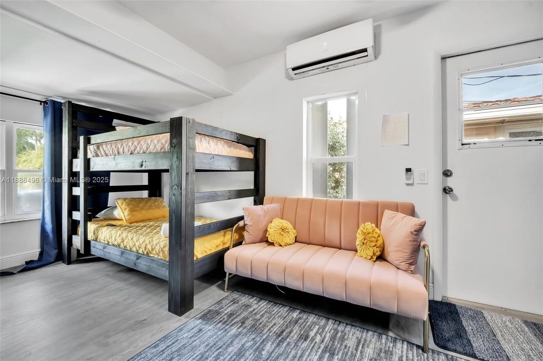 For Sale: $1,200,000 (4 beds, 3 baths, 2098 Square Feet)