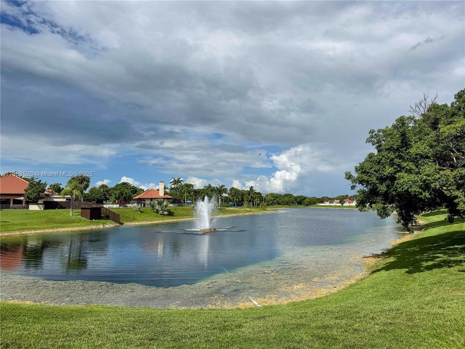 Recently Rented: $2,595 (2 beds, 2 baths, 1117 Square Feet)