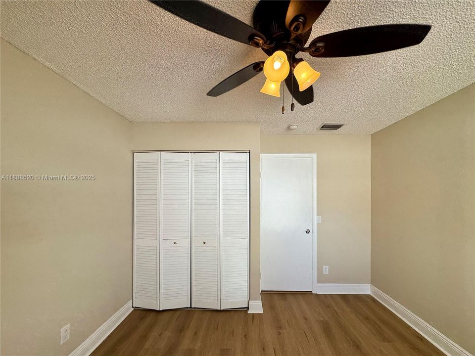 Recently Rented: $2,595 (2 beds, 2 baths, 1117 Square Feet)