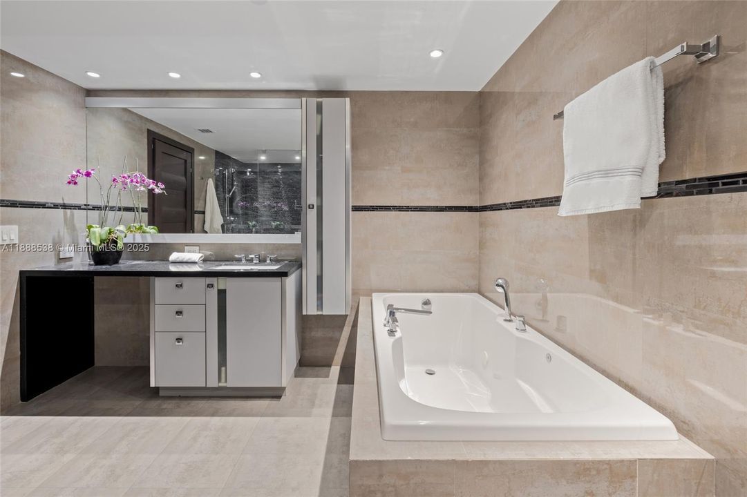 For Sale: $4,500,000 (3 beds, 3 baths, 2049 Square Feet)