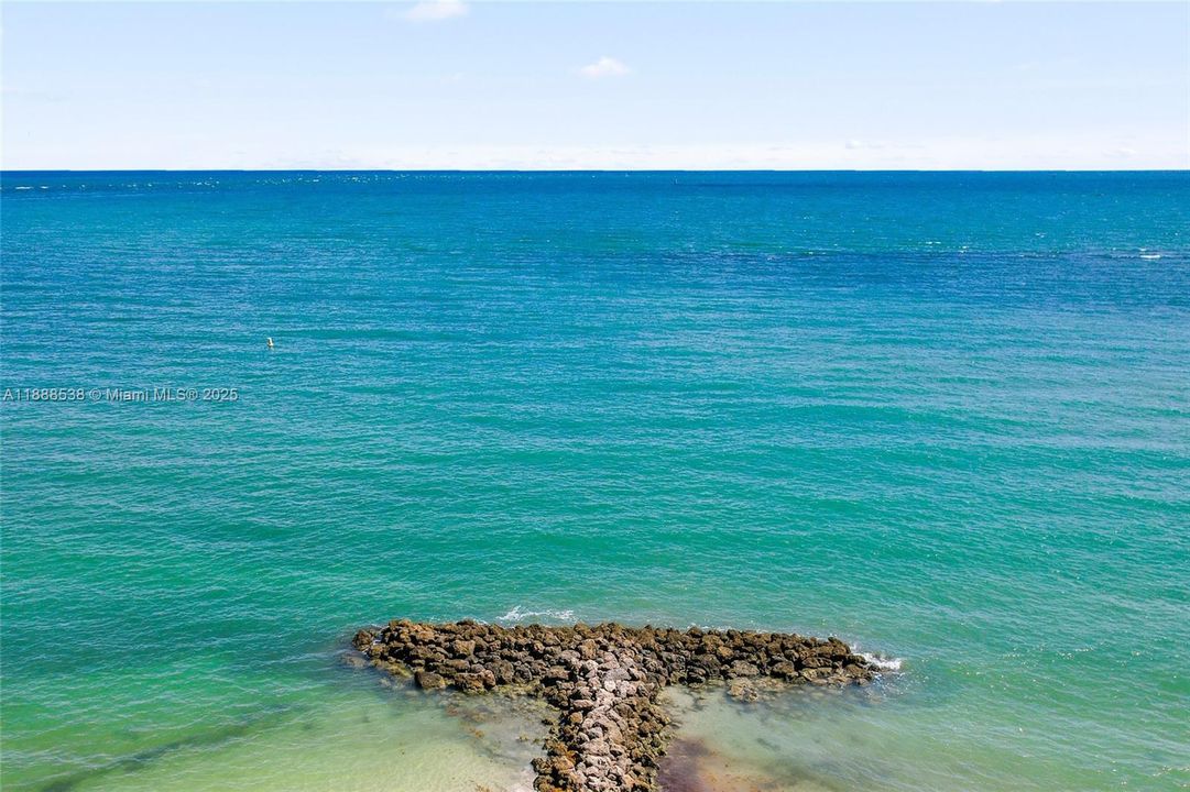 For Sale: $4,500,000 (3 beds, 3 baths, 2049 Square Feet)