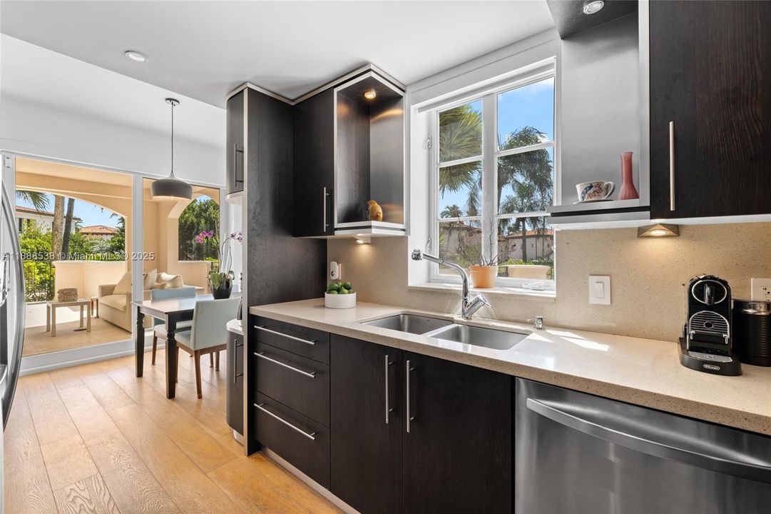 For Sale: $4,500,000 (3 beds, 3 baths, 2049 Square Feet)