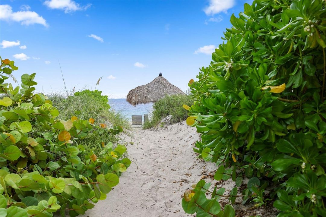 For Sale: $4,500,000 (3 beds, 3 baths, 2049 Square Feet)