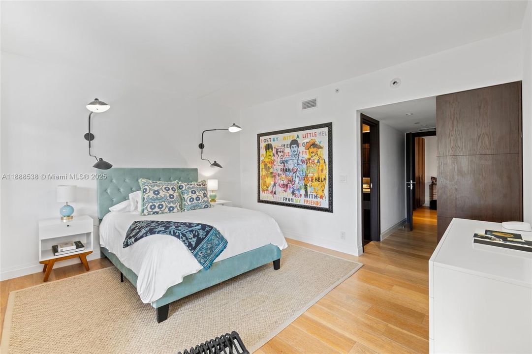 For Sale: $4,500,000 (3 beds, 3 baths, 2049 Square Feet)