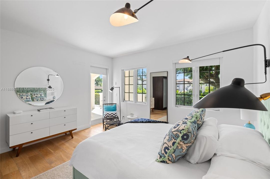 For Sale: $4,500,000 (3 beds, 3 baths, 2049 Square Feet)