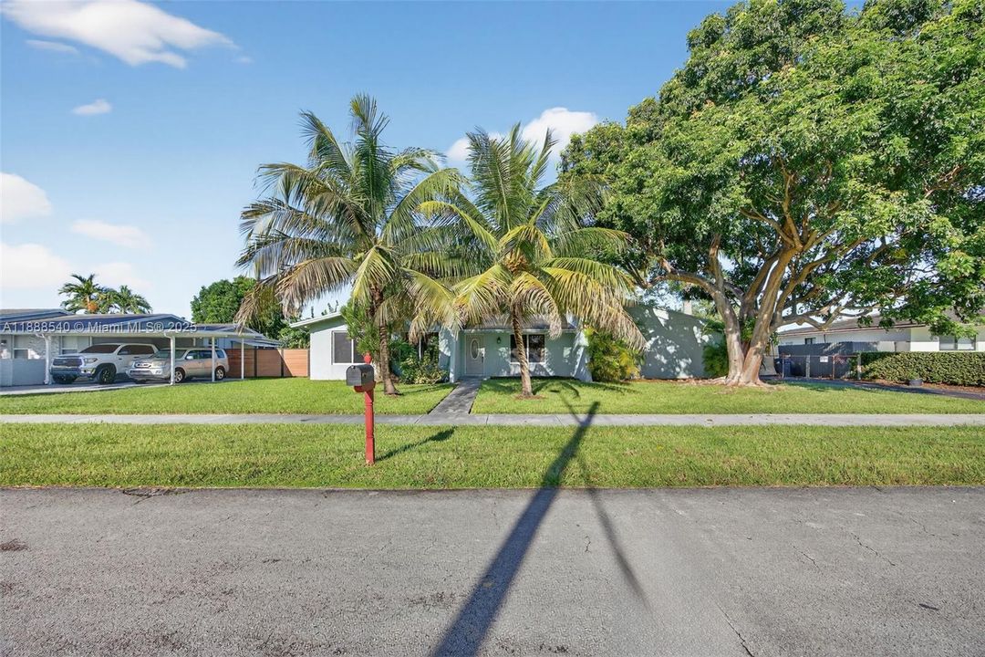 Active With Contract: $525,000 (3 beds, 2 baths, 1531 Square Feet)