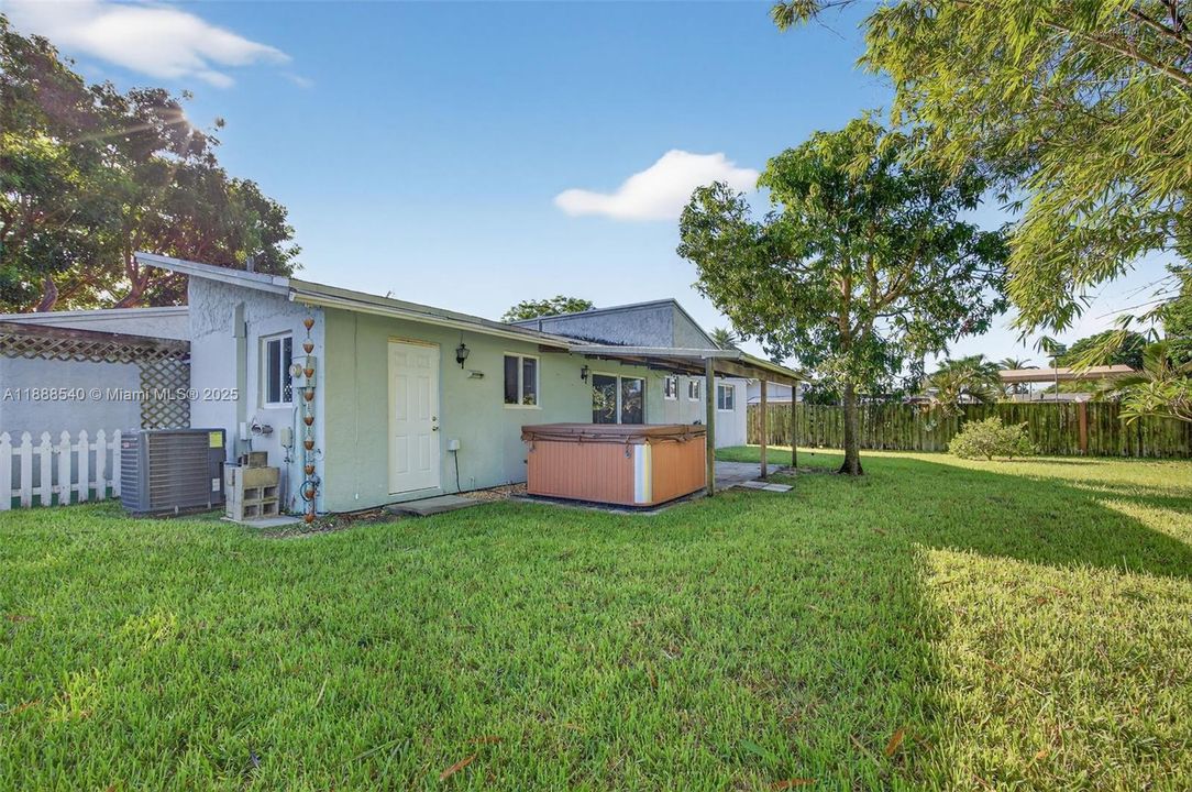 Active With Contract: $525,000 (3 beds, 2 baths, 1531 Square Feet)