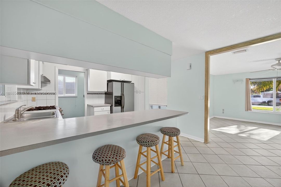 Active With Contract: $525,000 (3 beds, 2 baths, 1531 Square Feet)