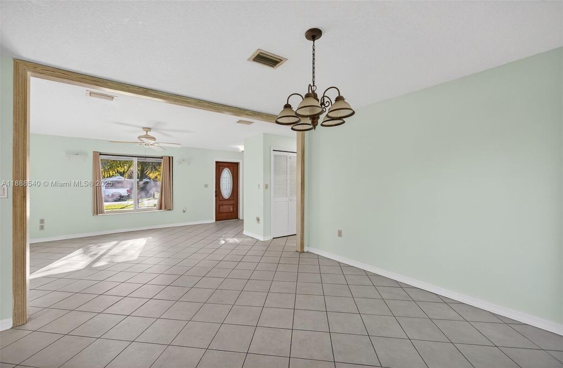 Active With Contract: $525,000 (3 beds, 2 baths, 1531 Square Feet)