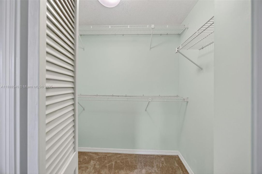 Active With Contract: $525,000 (3 beds, 2 baths, 1531 Square Feet)