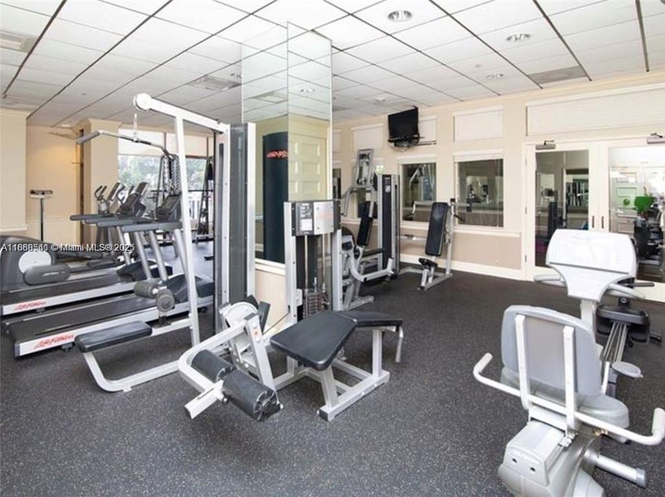 Active With Contract: $3,800 (2 beds, 2 baths, 1210 Square Feet)