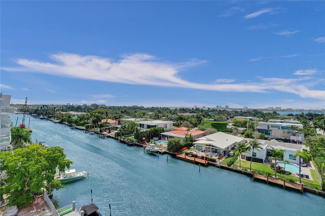 На продажу: $799,000 (2 спален, 2 ванн, 1484 Квадратных фут)