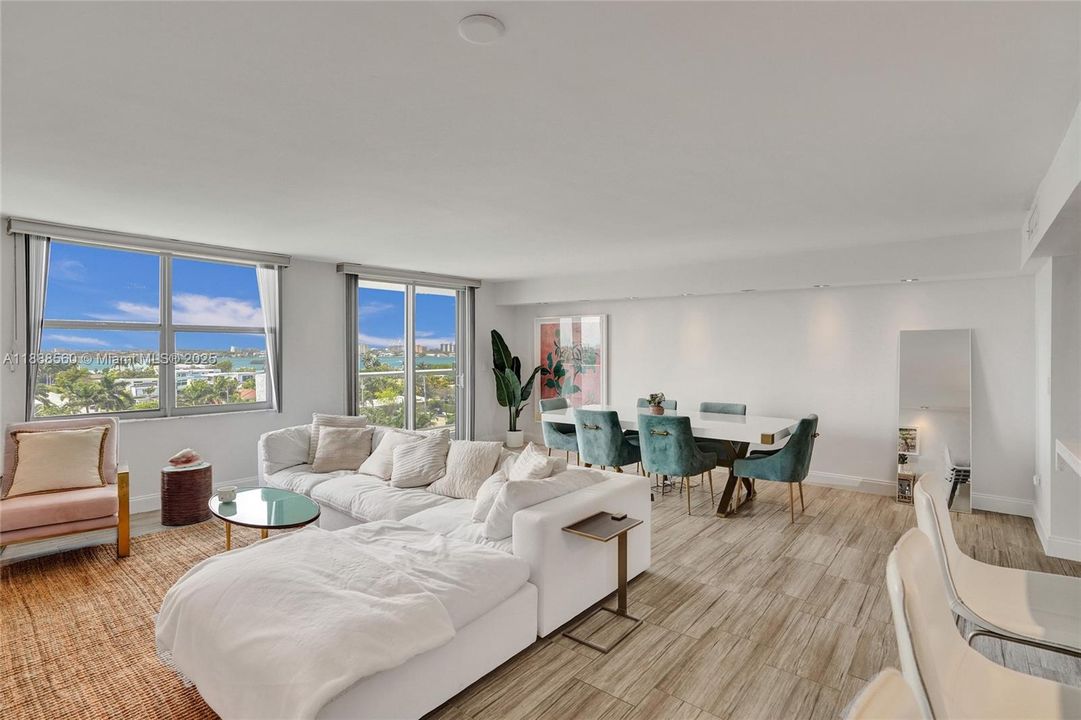 На продажу: $799,000 (2 спален, 2 ванн, 1484 Квадратных фут)