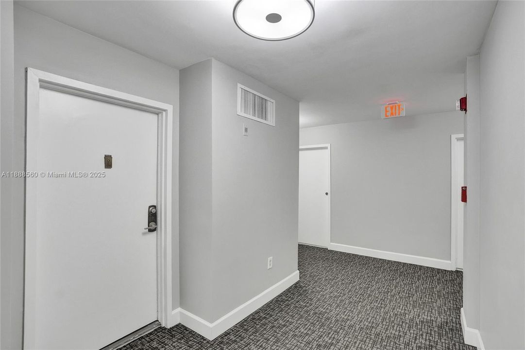 На продажу: $799,000 (2 спален, 2 ванн, 1484 Квадратных фут)