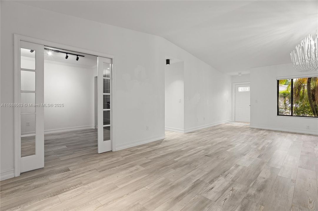 На продажу: $775,000 (4 спален, 2 ванн, 1902 Квадратных фут)