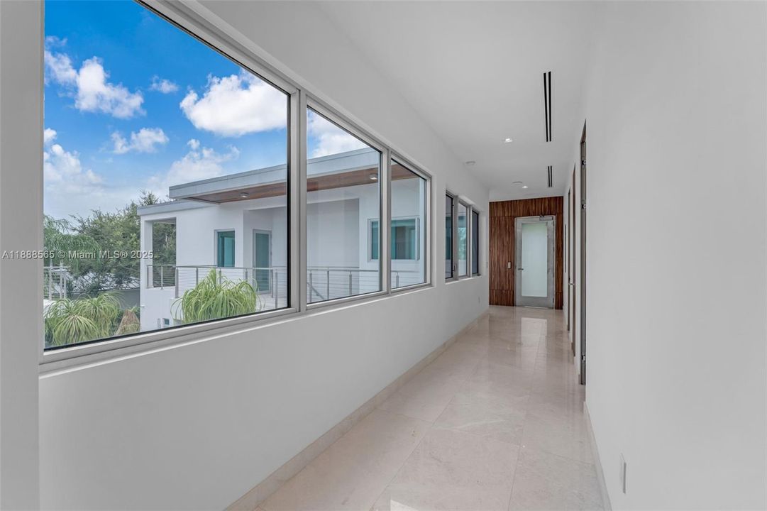 For Sale: $6,999,999 (6 beds, 6 baths, 0 Square Feet)