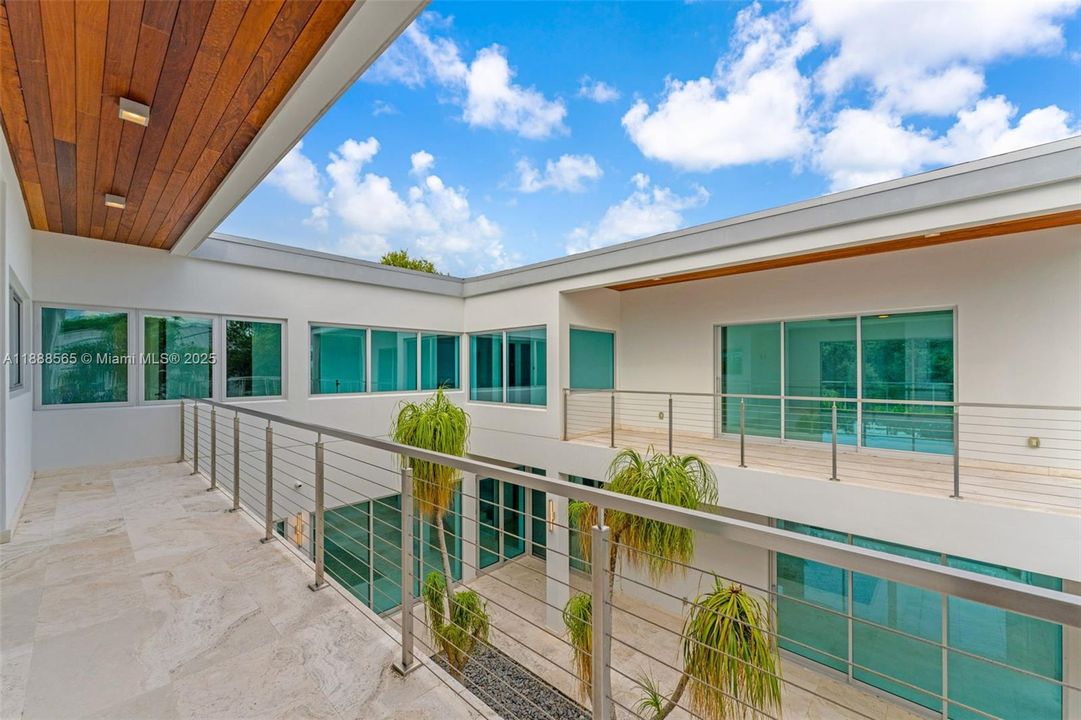 For Sale: $6,999,999 (6 beds, 6 baths, 0 Square Feet)