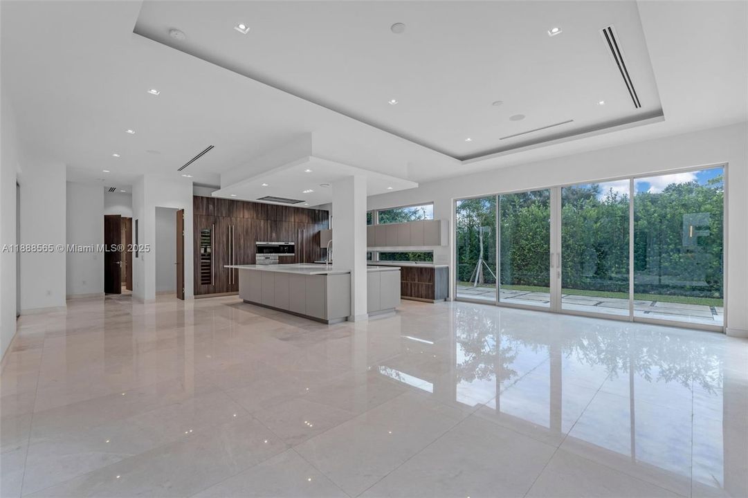 For Sale: $6,999,999 (6 beds, 6 baths, 0 Square Feet)