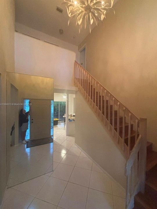 На продажу: $699,000 (4 спален, 2 ванн, 2288 Квадратных фут)