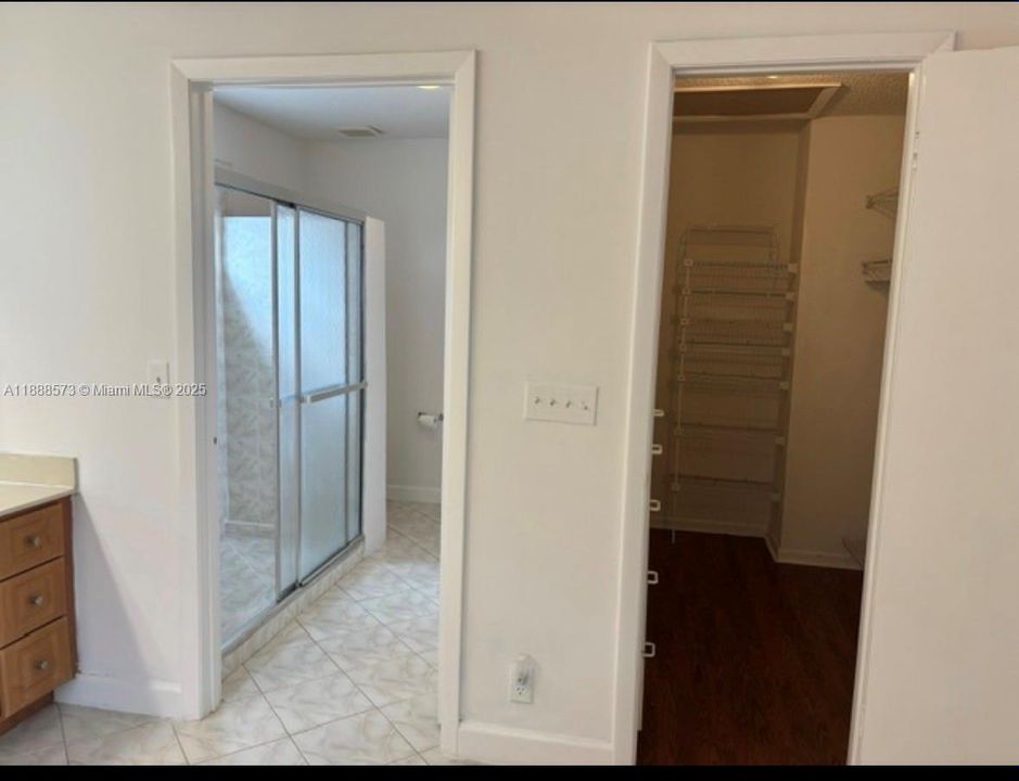 На продажу: $699,000 (4 спален, 2 ванн, 2288 Квадратных фут)