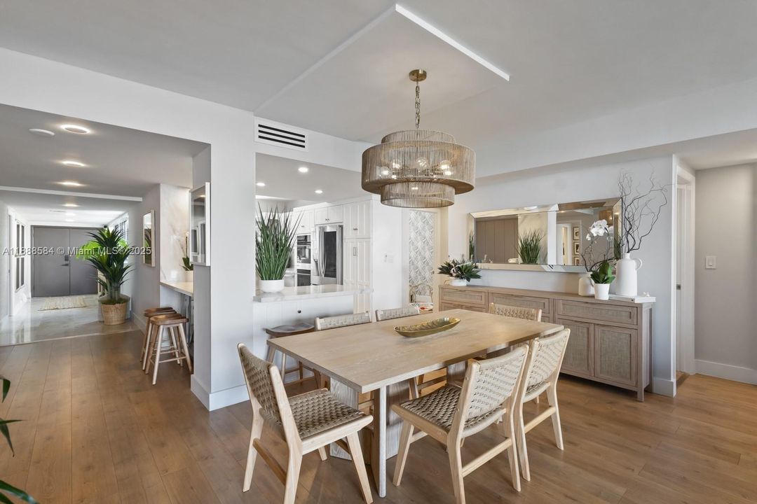 For Sale: $1,599,999 (4 beds, 2 baths, 1715 Square Feet)