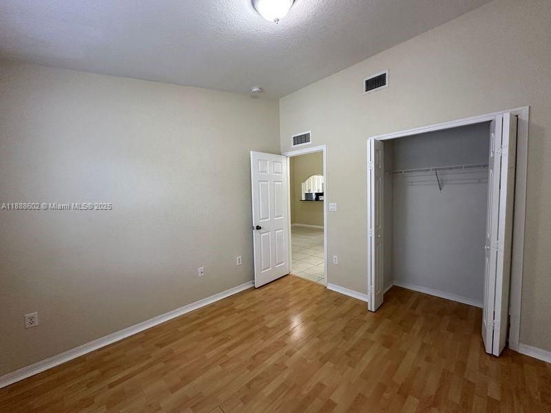 For Sale: $200,000 (2 beds, 2 baths, 815 Square Feet)