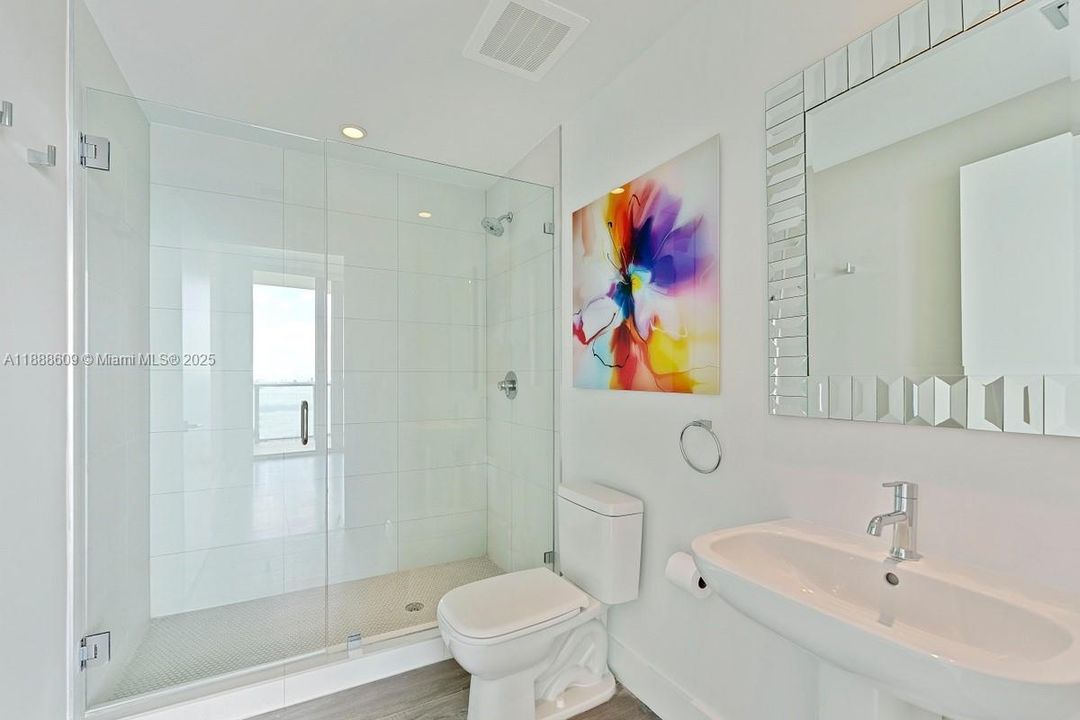 最近租的: $5,500 (2 贝兹, 3 浴室, 1223 平方英尺)